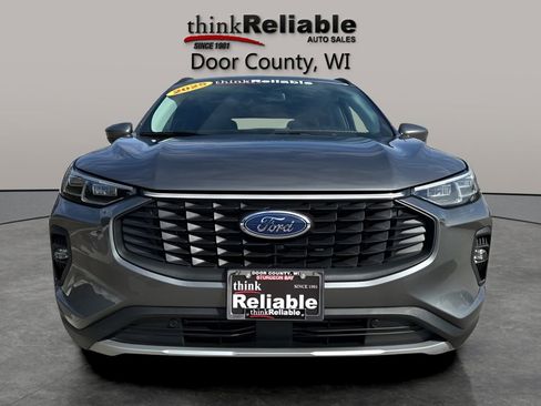 Used 2025 Ford Escape Platinum image 8