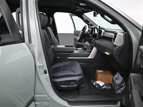 New 2026 Toyota Tundra Platinum AWD/4WD image 14