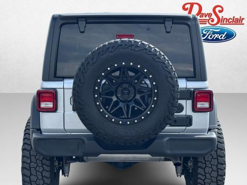 Used 2024 Jeep Wrangler Unlimited Sport AWD/4WD image 8