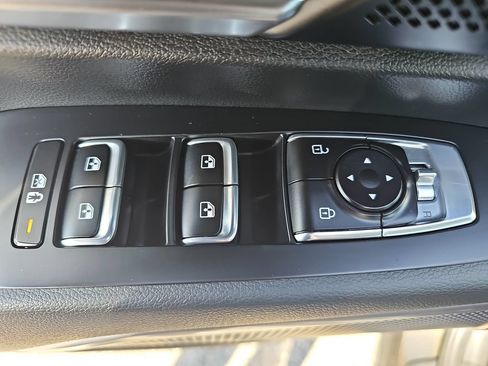 Used 2025 Kia Telluride S AWD/4WD image 28
