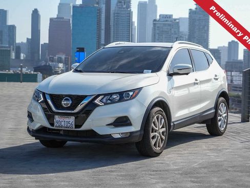 Used 2022 Nissan Rogue Sport SV w/ Technology Package FWD image 1