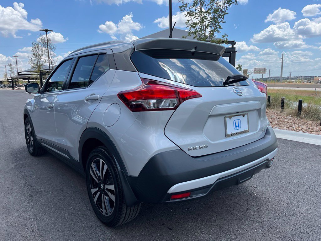 Used 2019 Nissan Kicks SR FWD image 6