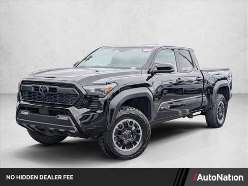 Used 2024 Toyota Tacoma TRD Off-Road w/ TRD Off Road Premium Package AWD/4WD image 1