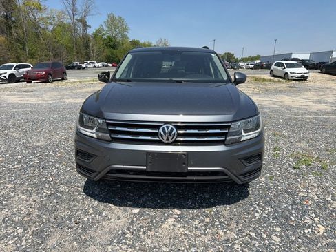 Used 2019 Volkswagen Tiguan SE w/ Panoramic Sunroof Package FWD image 8
