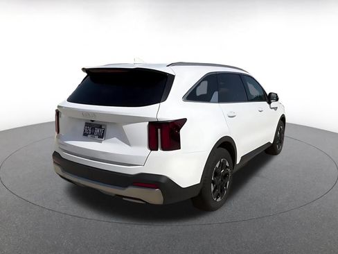 Used 2024 Kia Sorento S FWD image 14