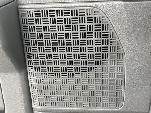 Used 2013 Ford E-250 and Econoline 250 Extended Van 3D w/ PWR Group image 38