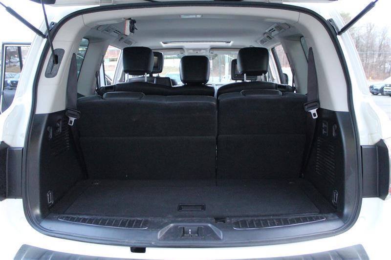 Used 2018 Nissan Armada Platinum w/ Interior Lighting Package AWD/4WD image 32