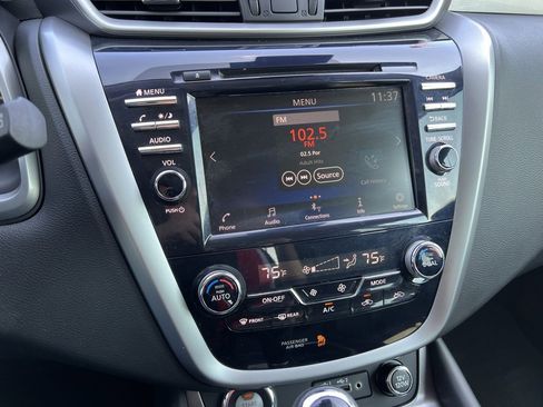 Used 2022 Nissan Murano SV w/ SV Midnight Edition Package image 13