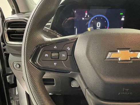 Used 2025 Chevrolet TrailBlazer LS w/ LS Convenience Package FWD image 34