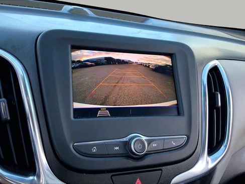 Used 2020 Chevrolet Equinox LT AWD/4WD image 26