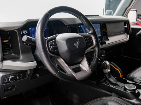 Used 2021 Ford Bronco Badlands AWD/4WD image 2