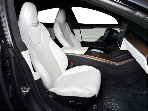Used 2023 Tesla Model S Standard Range AWD/4WD image 27
