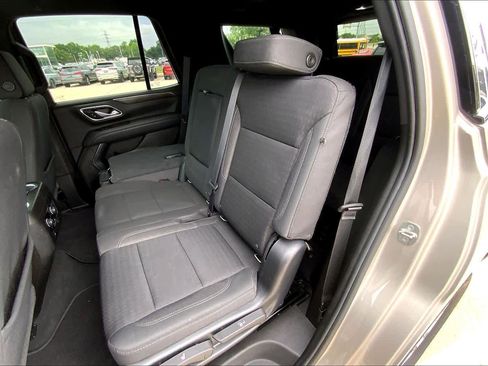 Used 2021 Chevrolet Tahoe LS RWD image 19