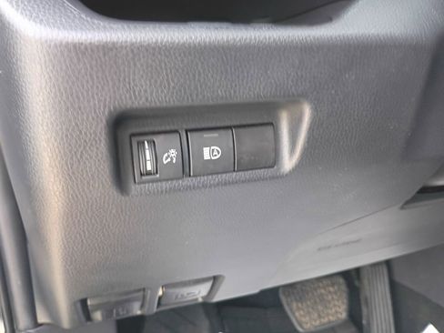 Used 2023 Toyota RAV4 XLE image 24