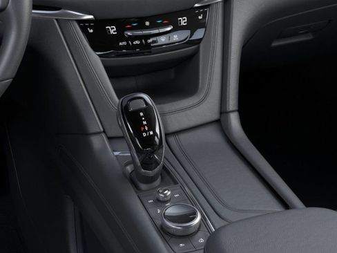 New 2025 Cadillac XT6 Luxury FWD image 25