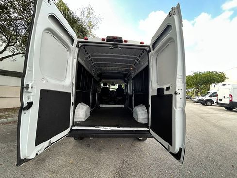 Used 2023 RAM ProMaster 2500 FWD image 32