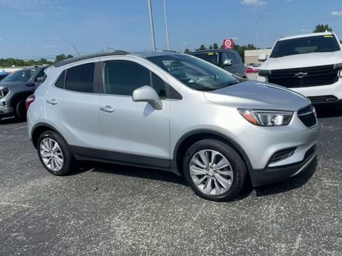 Used 2020 Buick Encore Preferred w/ Safety Package FWD image 3