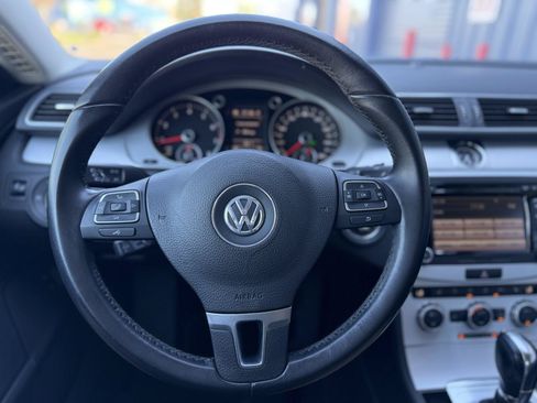 Used 2013 Volkswagen CC Sport FWD image 17