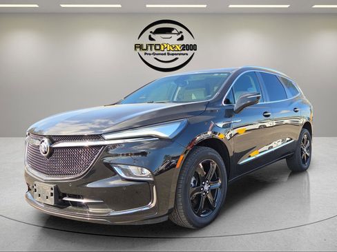 Used 2024 Buick Enclave Essence w/ Sport Touring Edition image 3