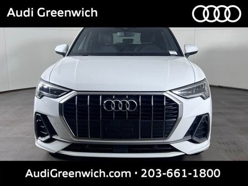 Used 2024 Audi Q3 2.0T Premium w/ Convenience Package AWD/4WD image 2