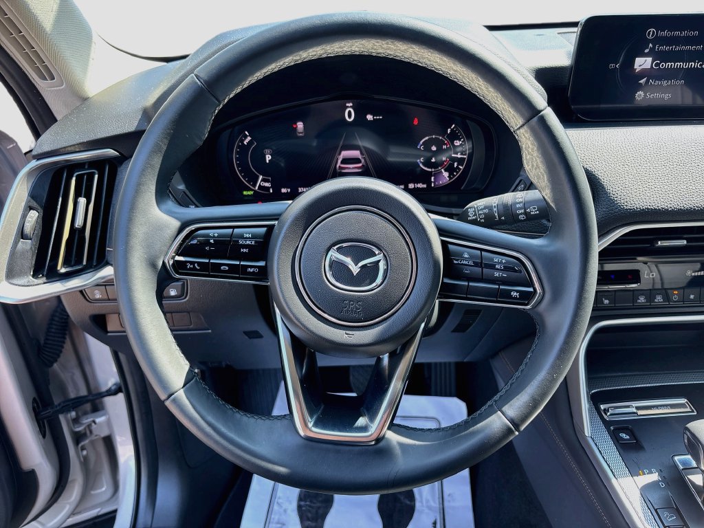 Certified 2024 MAZDA CX-90 Plug-In Hybrid w/ Preferred AWD/4WD image 11