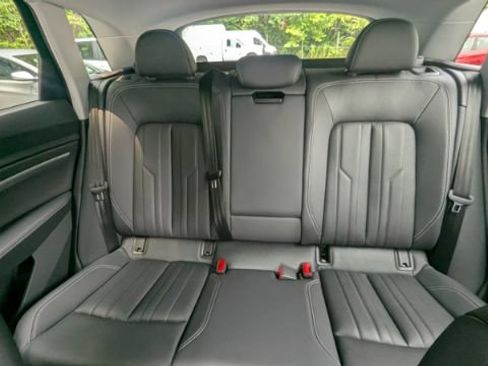 Used 2021 Audi e-tron Premium Plus w/ Premium Plus Package AWD/4WD image 22