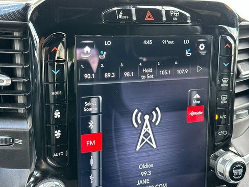 Used 2021 RAM 1500 Laramie AWD/4WD image 19