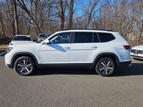 Certified 2022 Volkswagen Atlas SE image 8
