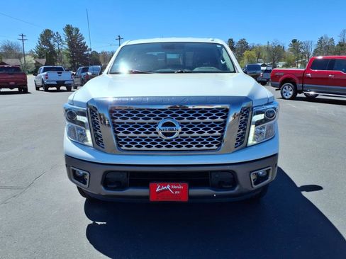 Used 2019 Nissan Titan Platinum Reserve w/ Platinum Utility Package image 9
