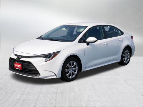 Certified 2026 Toyota Corolla LE FWD image 3