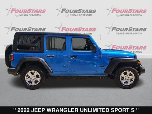 Used 2022 Jeep Wrangler Unlimited Sport AWD/4WD image 3