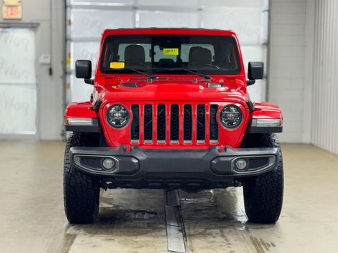 Used 2020 Jeep Gladiator Rubicon image 2