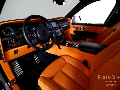 Certified 2024 Rolls-Royce Cullinan Black Badge image 4