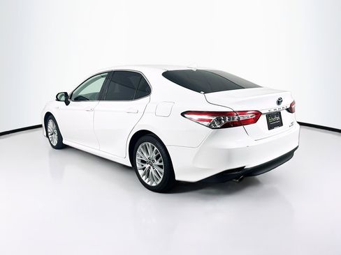 Used 2020 Toyota Camry XLE w/ Carpet Mat Package FWD image 5