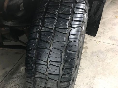 Used 2018 Chevrolet Silverado 1500 LT w/ All Star Edition image 38