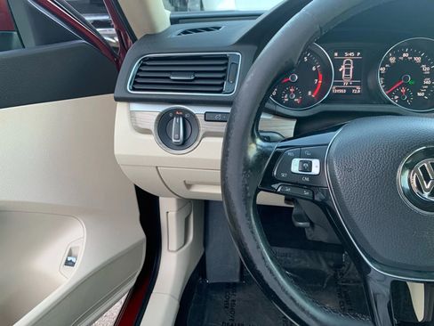 Used 2016 Volkswagen Passat 1.8T SE image 17