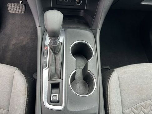 Used 2022 Chevrolet Equinox LS w/ LS Convenience Package image 22