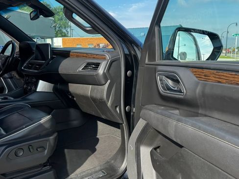 Used 2021 Chevrolet Tahoe Premier AWD/4WD image 12