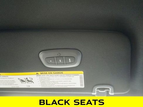 New 2026 Chrysler Pacifica Select w/ S Appearance Package image 31