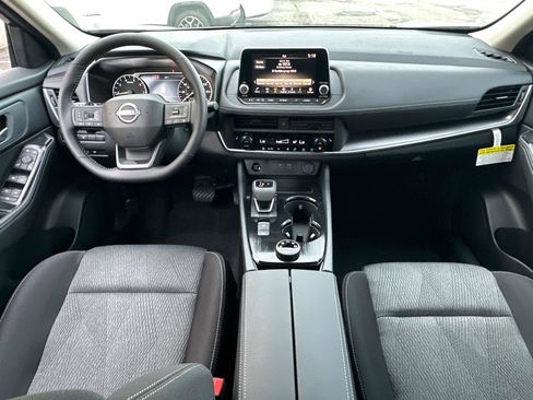 New 2026 Nissan Rogue SV w/ Cold Weather Package AWD/4WD image 31