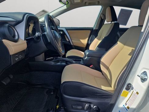 Certified 2018 Toyota RAV4 XLE AWD/4WD image 9