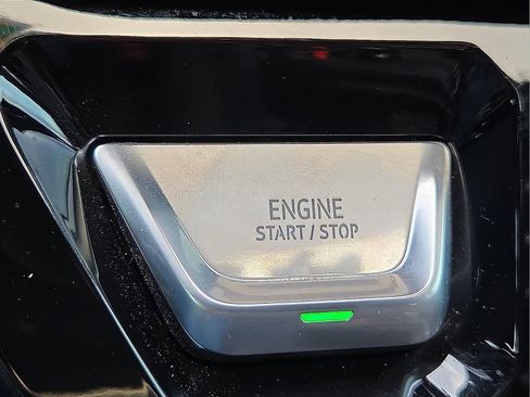 Used 2022 GMC Sierra 1500 AT4 w/ AT4 Preferred Package image 18