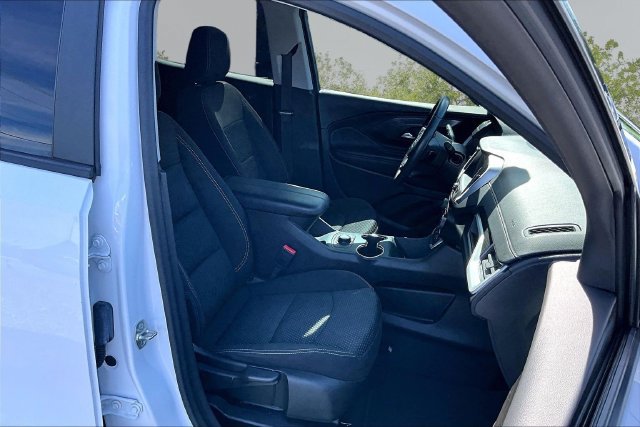 Used 2024 GMC Terrain SLE FWD image 7