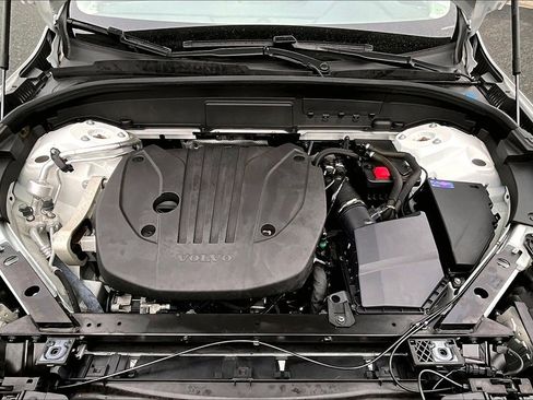 Certified 2023 Volvo XC60 B5 Plus image 29
