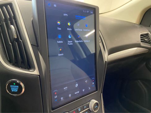 Used 2024 Ford Edge SEL w/ Convenience Package image 32