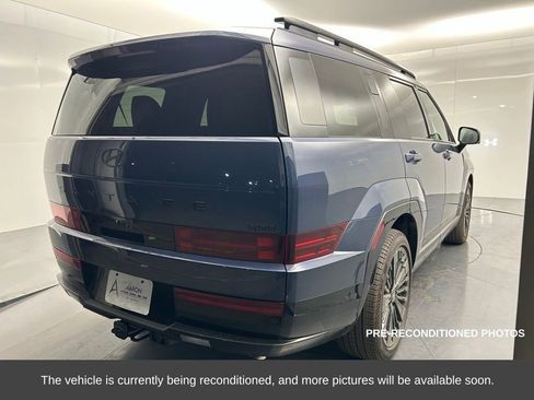Used 2025 Hyundai Santa Fe Calligraphy image 5