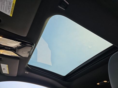 Used 2023 BMW M240i xDrive Coupe w/ Premium Package image 29