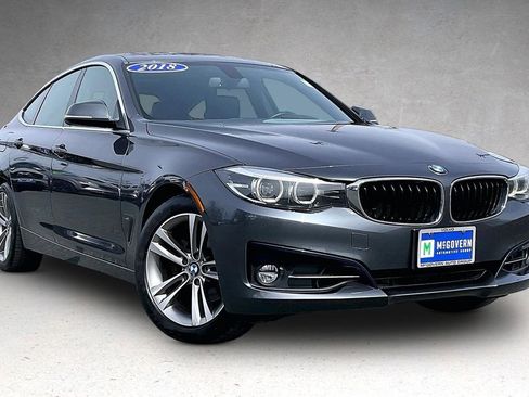 Used 2018 BMW 330i Gran Turismo xDrive image 3