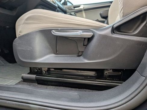 Used 2024 Volkswagen Tiguan S image 14