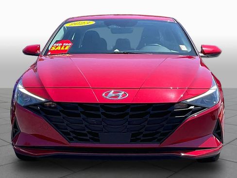 Used 2023 Hyundai Elantra SEL w/ Convenience Package FWD image 4